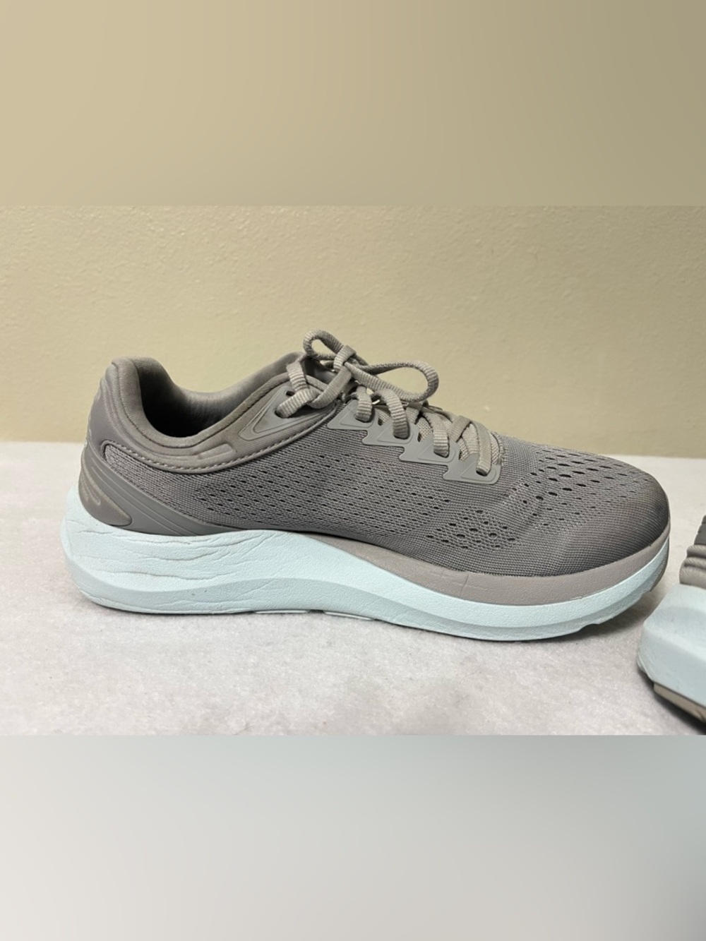 Topo Athletic Phantom 3 Shoes Womens 8 Grey Stone Road Running Sneakers Athletic - Picture 3 of 8